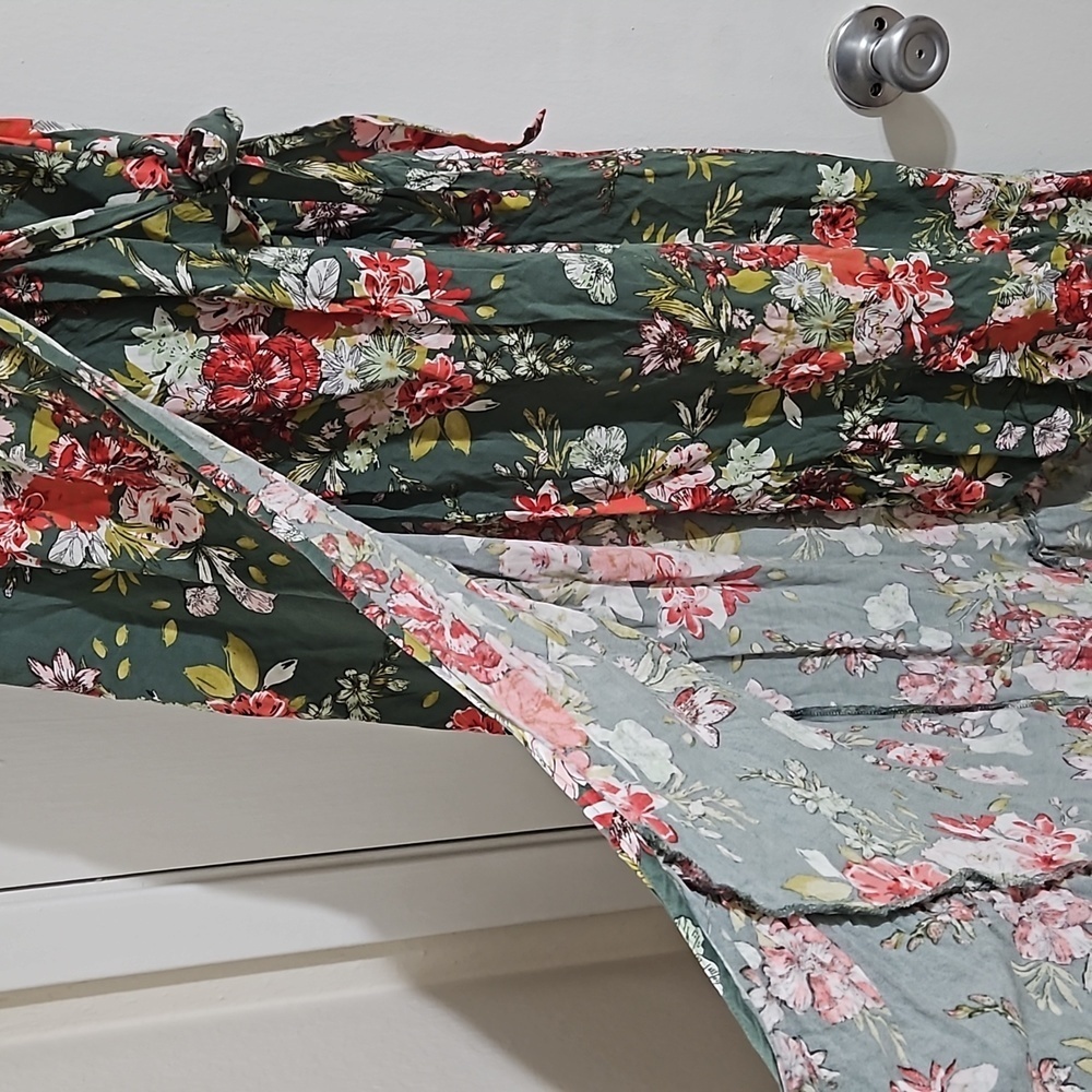 Women’s Green Floral Dress (Size S) - Picture 5 of 5